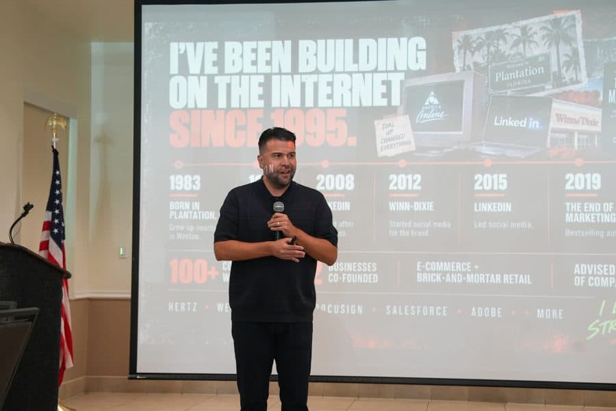 Carlos Gil telling the story of building on the internet since 1995